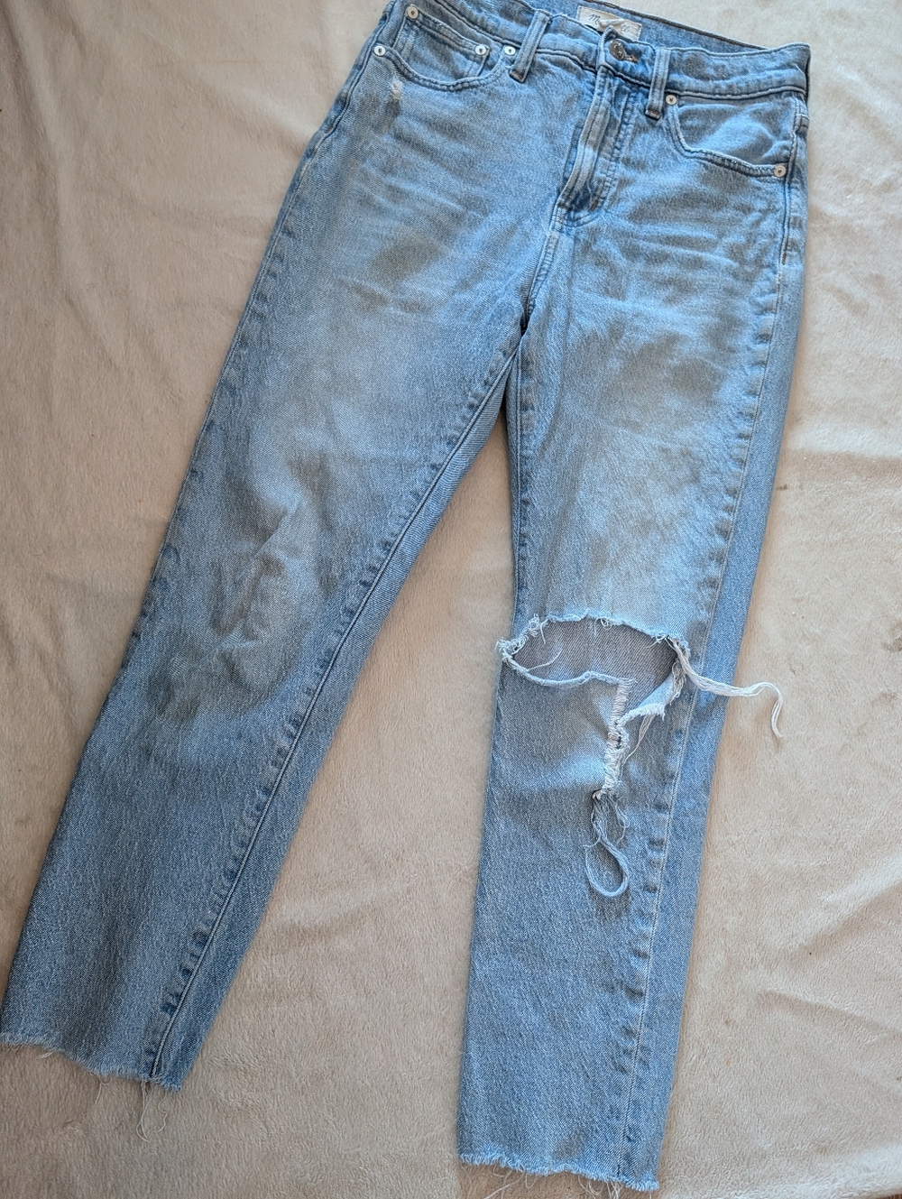 Madewell The Perfect Vintage Jean in Coney Wash: Destroyed Edition Size 26